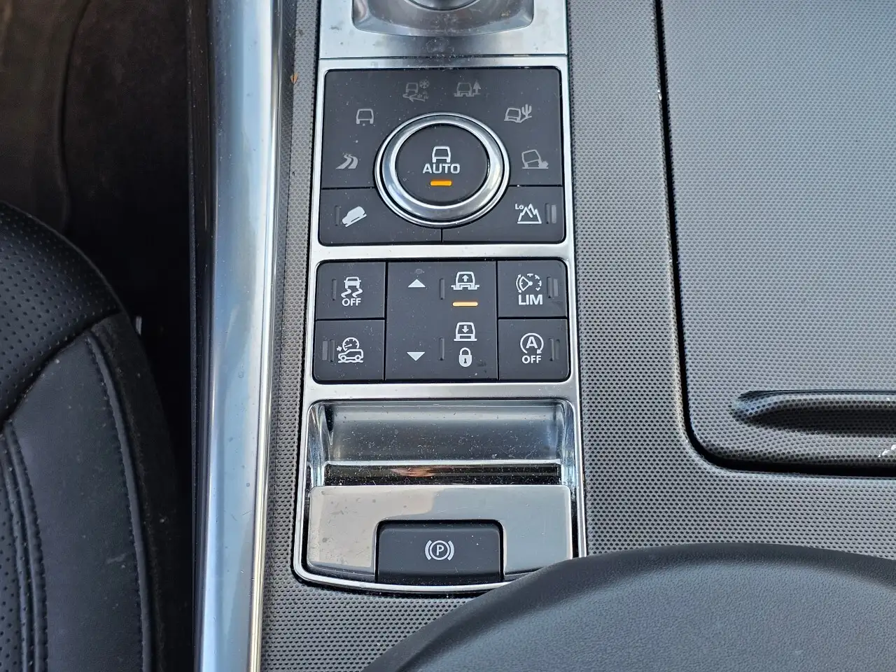 Land Rover Range Rover Sport снимка Land Rover Range Rover Sport