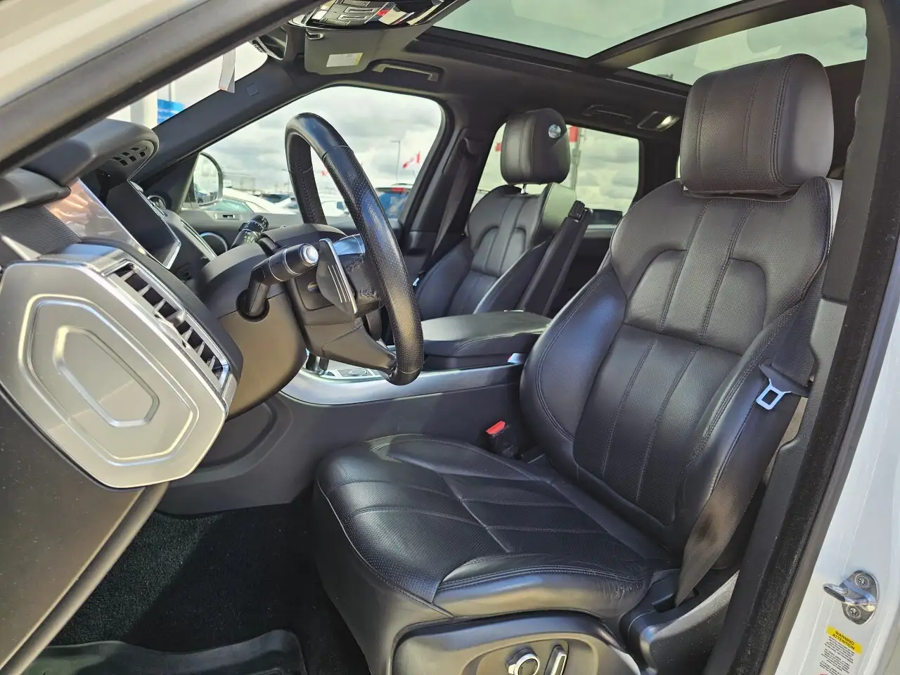 Land Rover Range Rover Sport снимка Land Rover Range Rover Sport