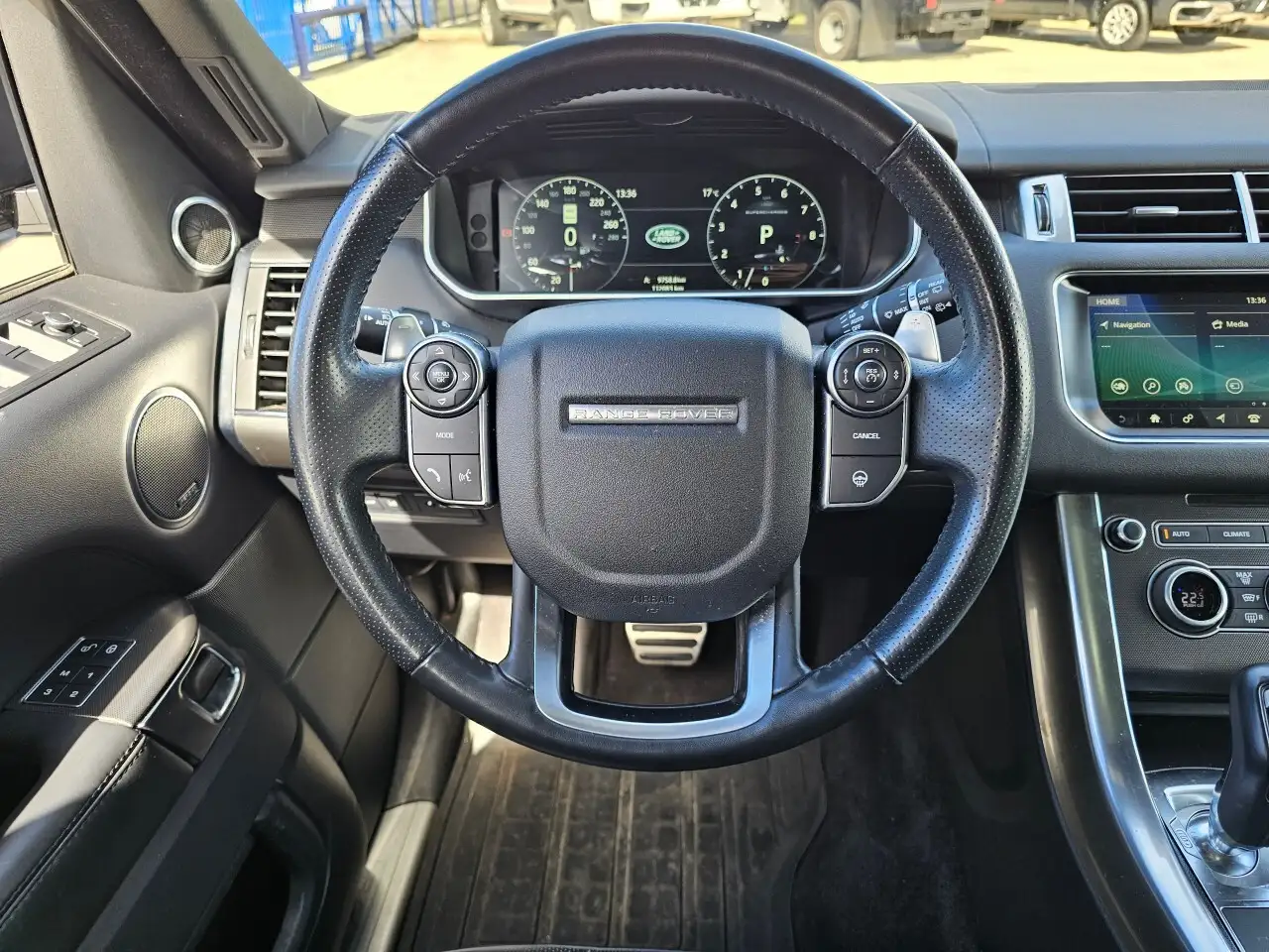Land Rover Range Rover Sport снимка Land Rover Range Rover Sport