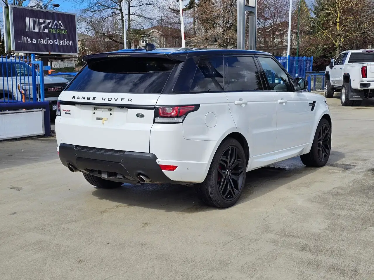 Land Rover Range Rover Sport снимка Land Rover Range Rover Sport