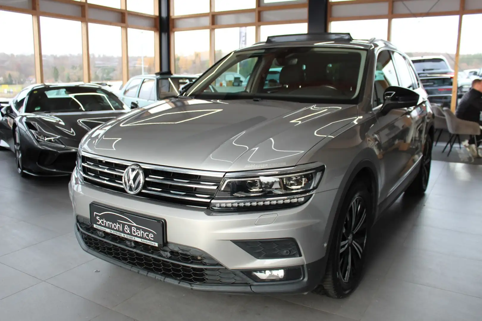 Volkswagen Tiguan 2.0 TDI IQ.DRIVE*LED*NAVI*VIRT*PANO* Argent - 1