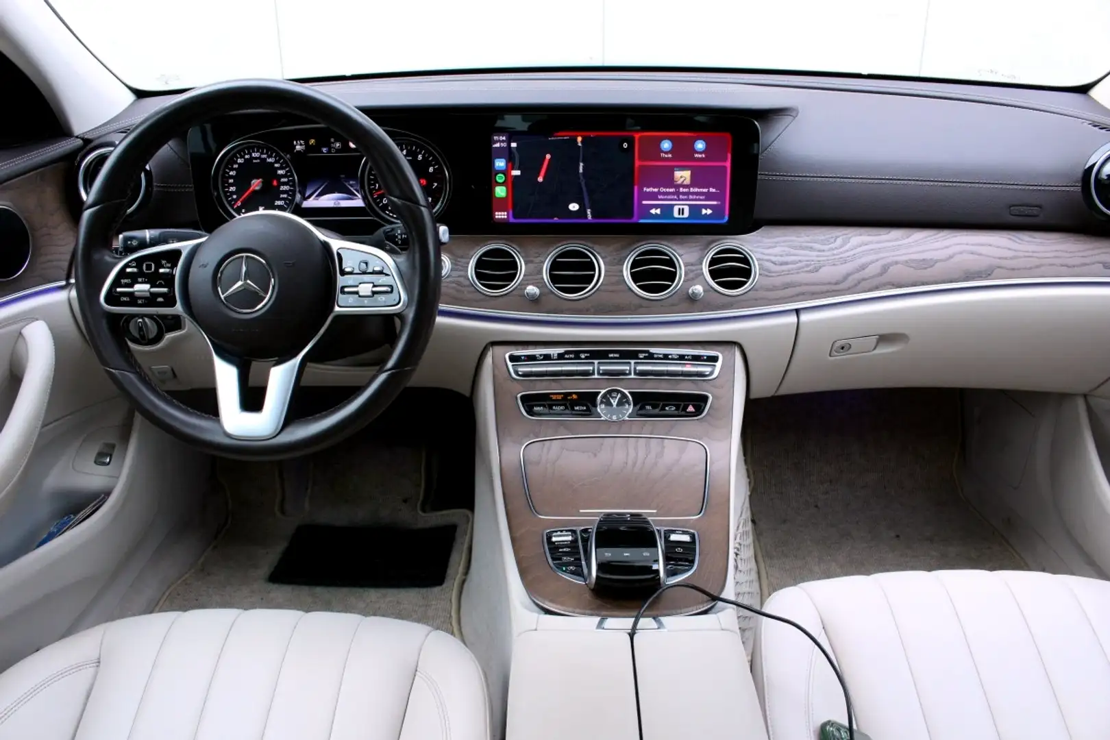 Mercedes-Benz E 450 4Matic Premium Plus CARPLAY PANO ACC LUCHTVERING ' Albastru - 2