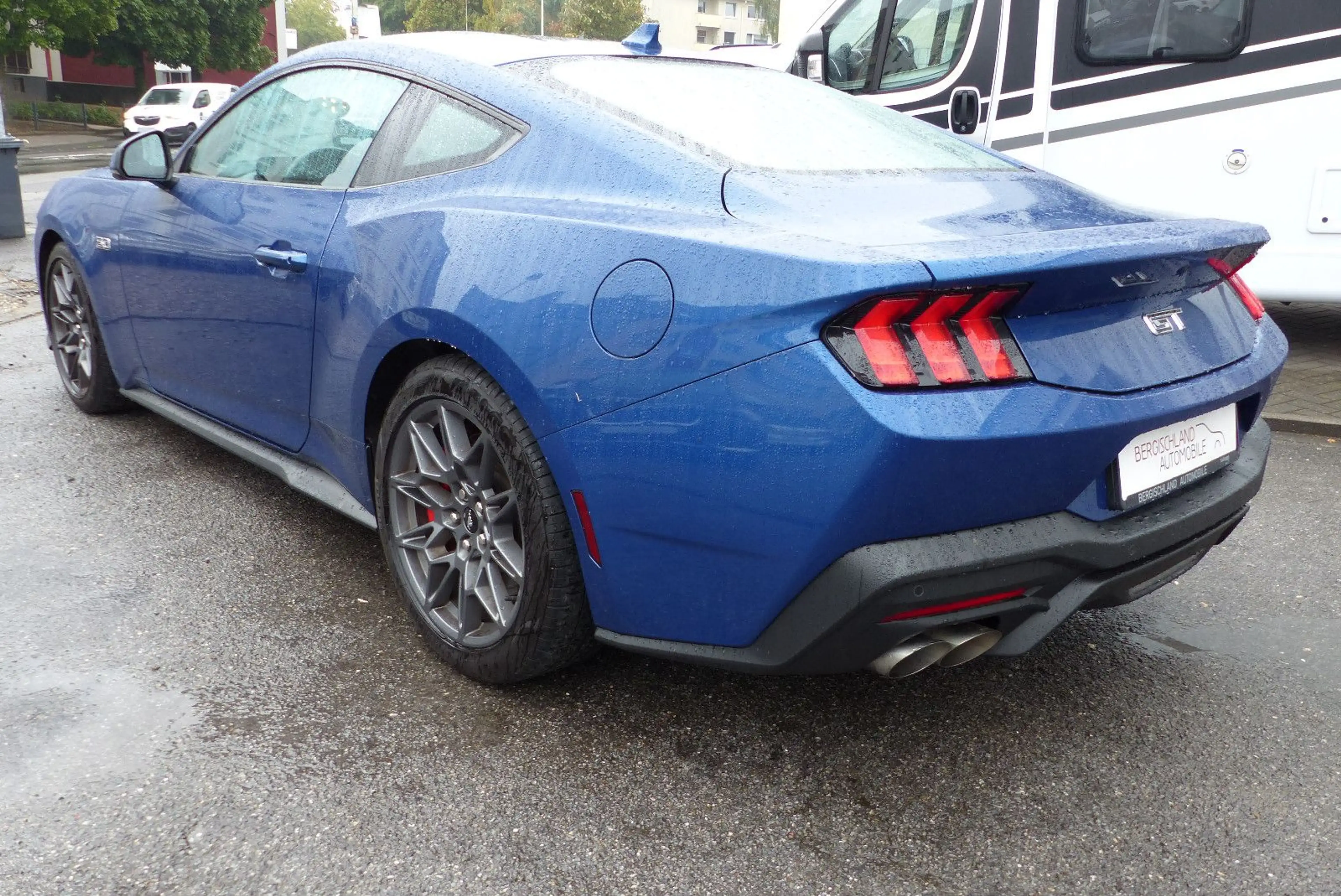 Ford Mustang Fastback 5.0 Ti-VCT V8 328 kW GT — photo 4