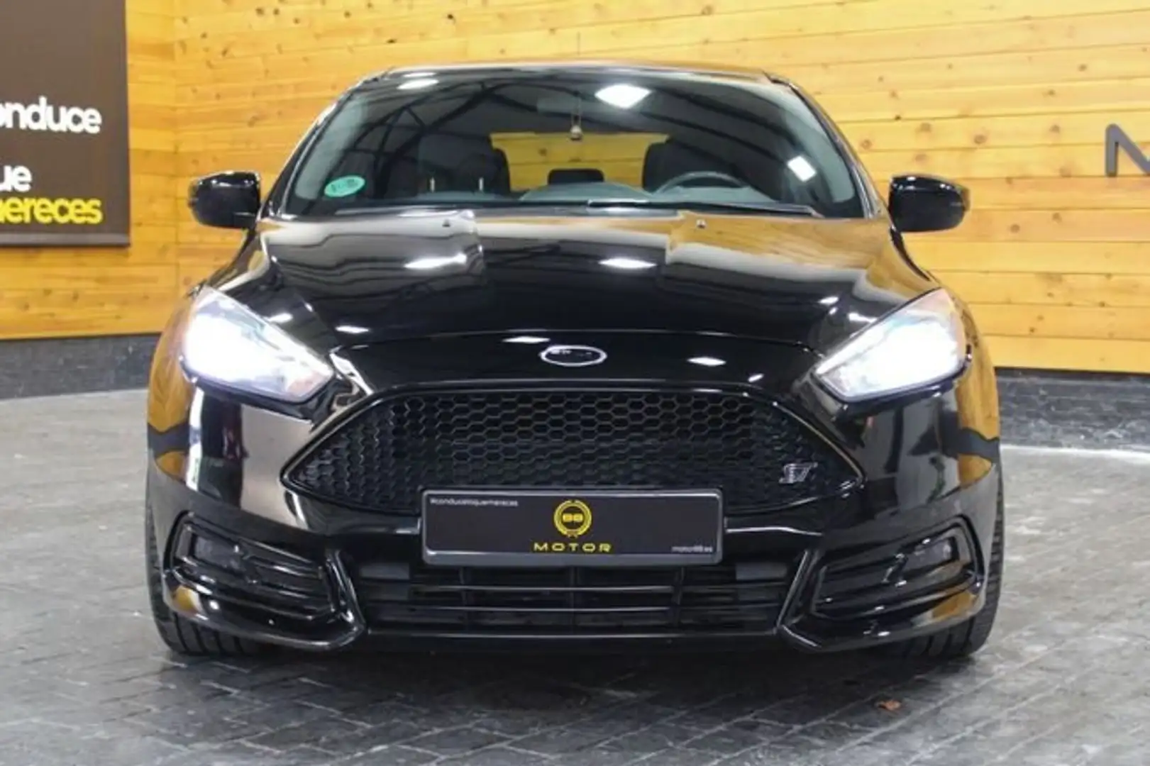 Ford Focus 2.0 Ecoboost Auto-S&S ST Negro - 2
