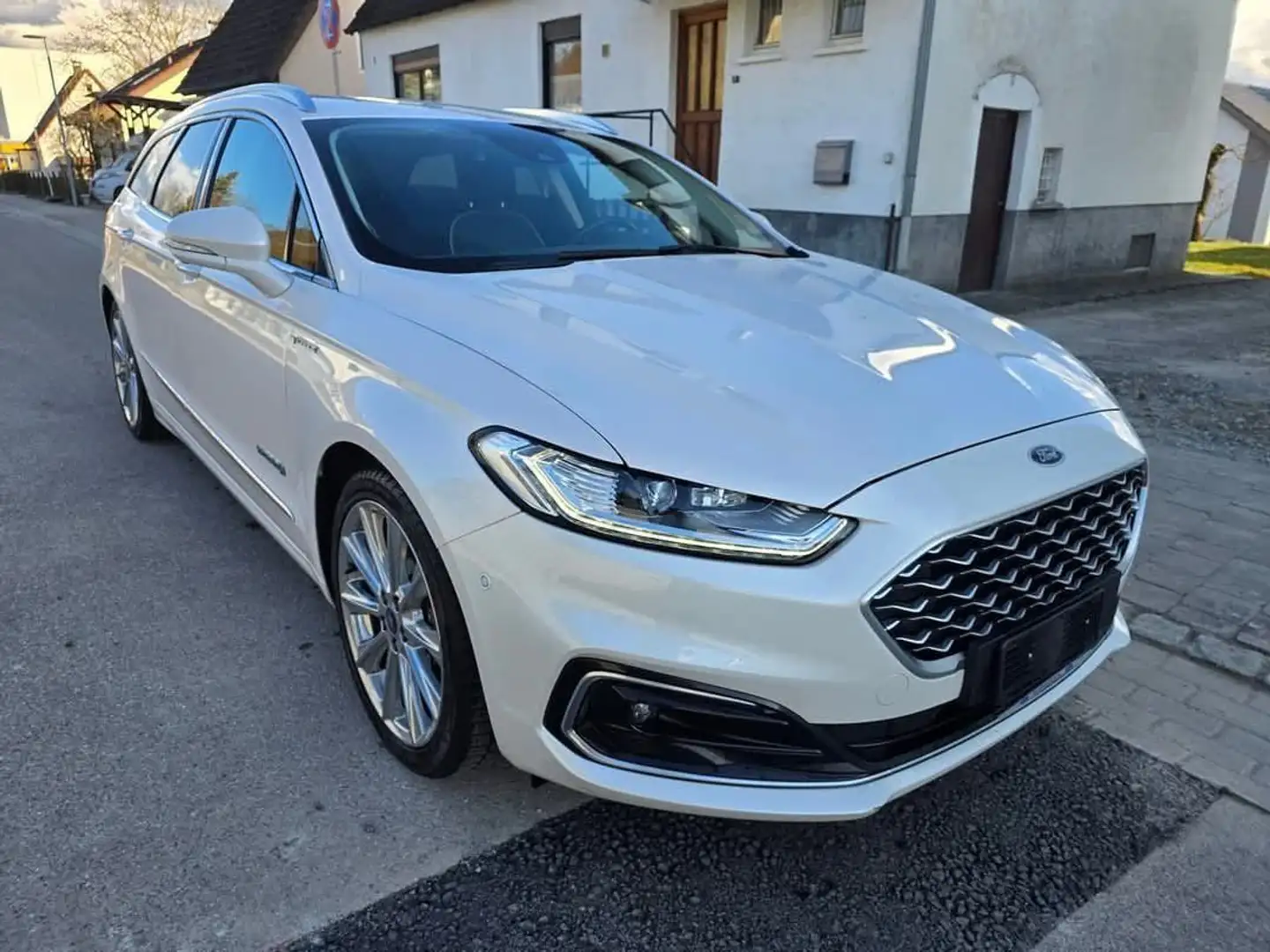Ford Mondeo 2.0Hybrid Vignal ACC+Kam.+LED Weiß - 2