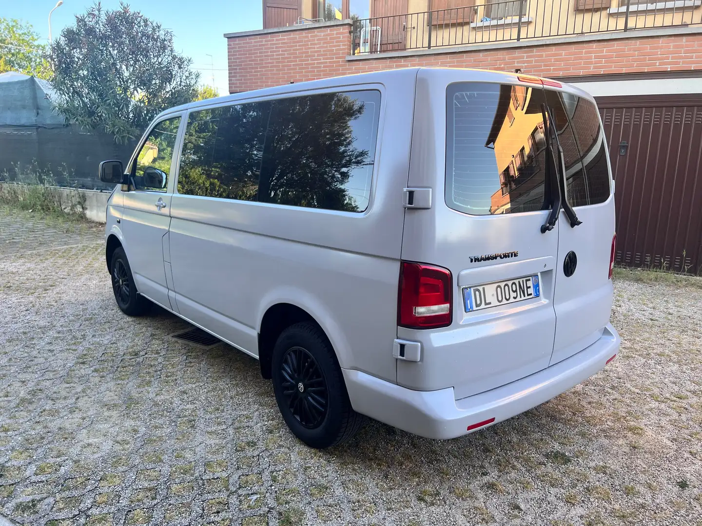 Volkswagen T5 Transporter T5.1 Facelift Grigio - 2
