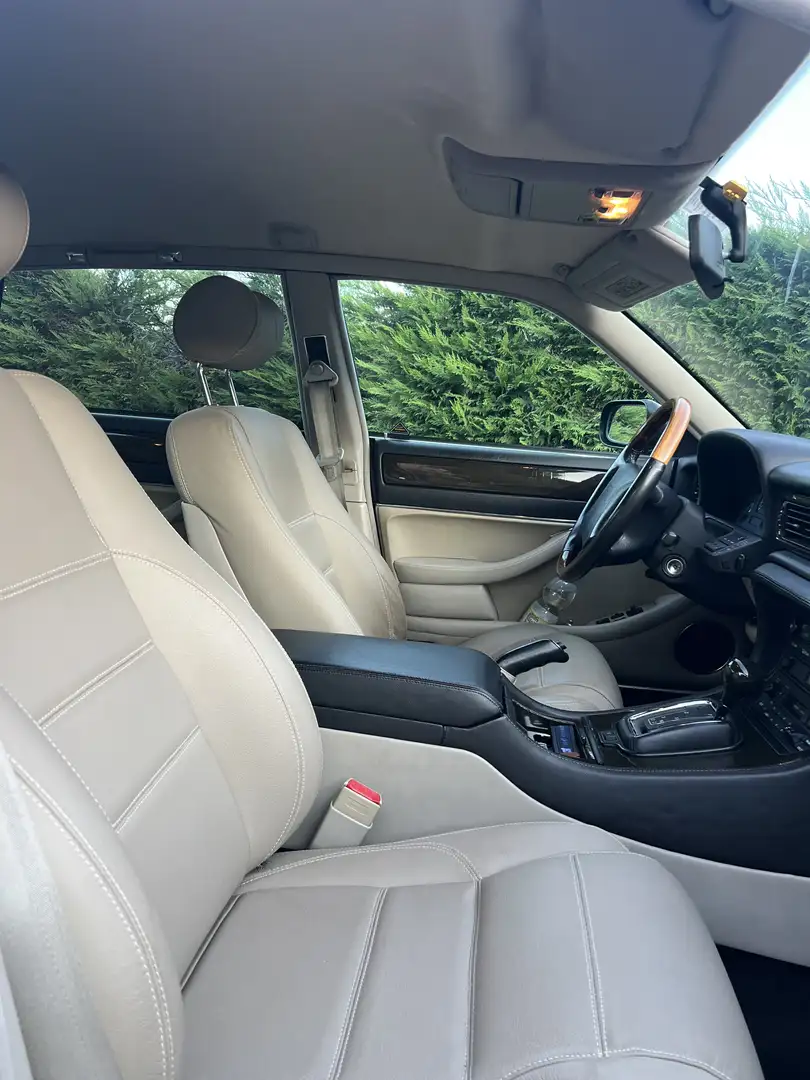 Jaguar XJR 4.0 Supercharged - 2