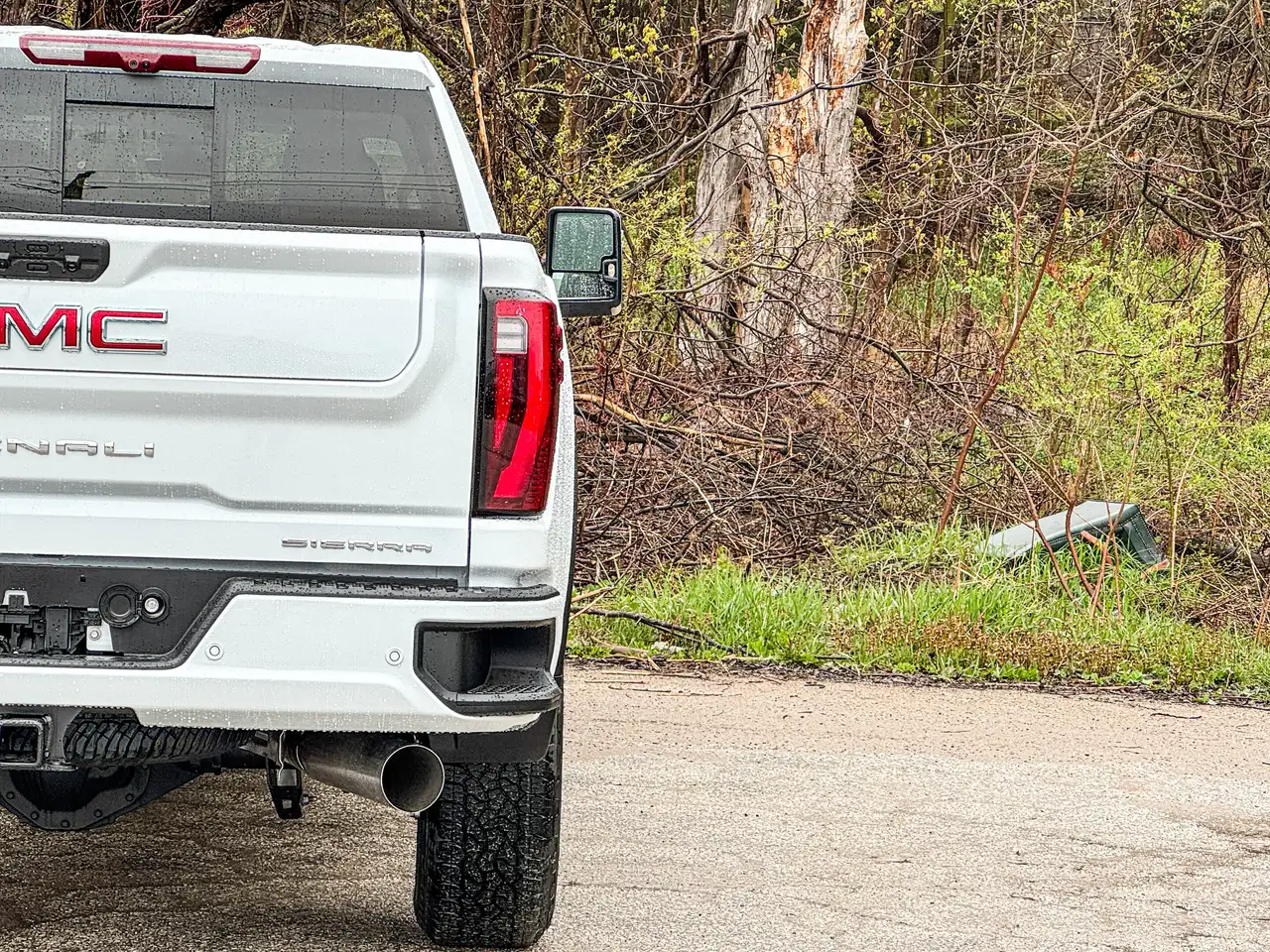 GMC Sierra 2500HD снимка GMC Sierra 2500HD