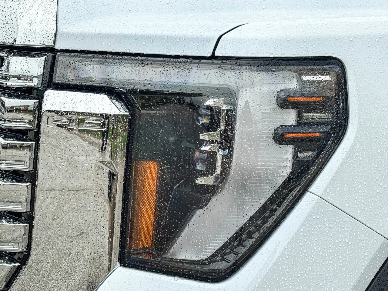 GMC Sierra 2500HD снимка GMC Sierra 2500HD