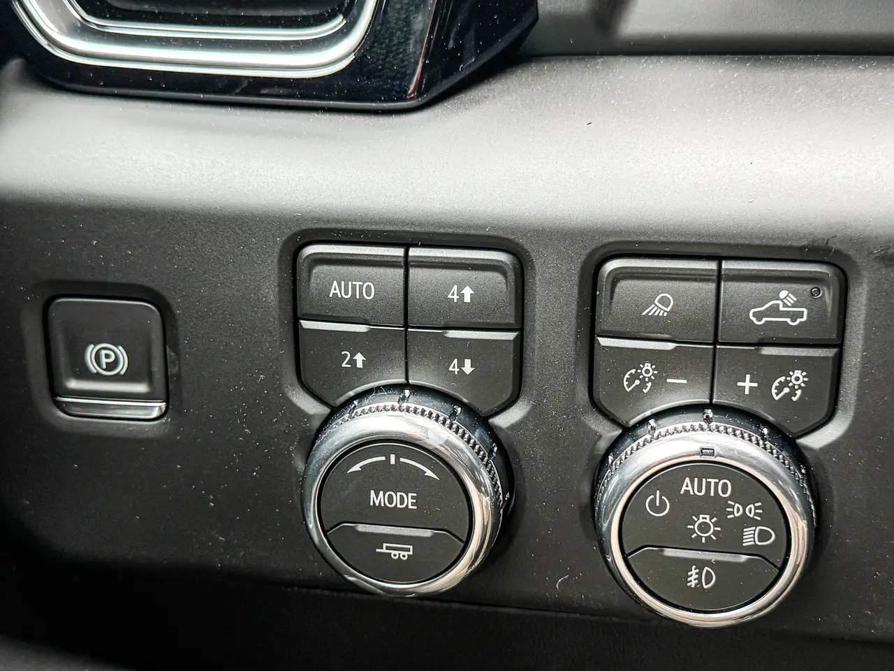 GMC Sierra 2500HD снимка GMC Sierra 2500HD