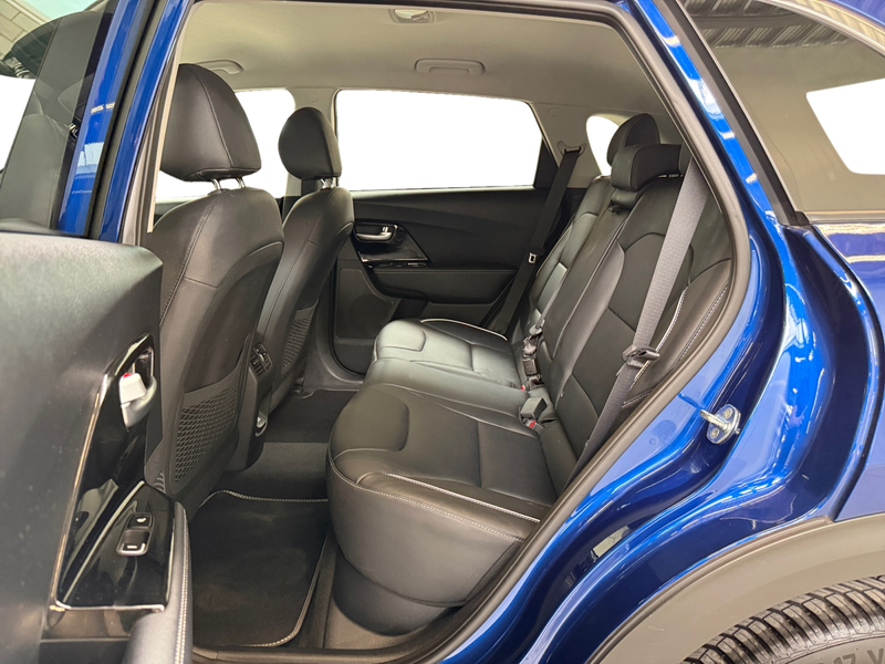 Kia e-Niro ExecutiveLine 64 kWh I Schuifdak I Leder I Memory — photo 13