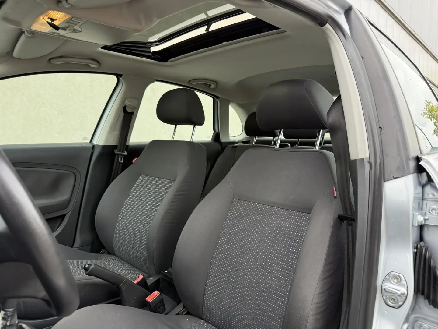 SEAT Ibiza 1.4-16V Sensation, Clima, APK, Trekhaak Grijs - 2