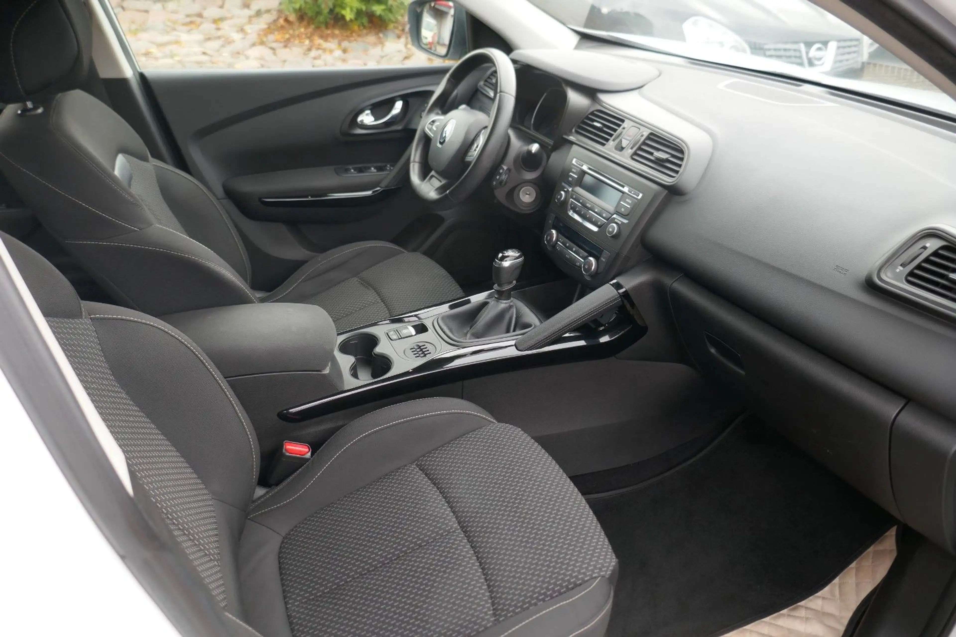 Renault Kadjar 1.2 TCE AHK KLIMA — photo 14