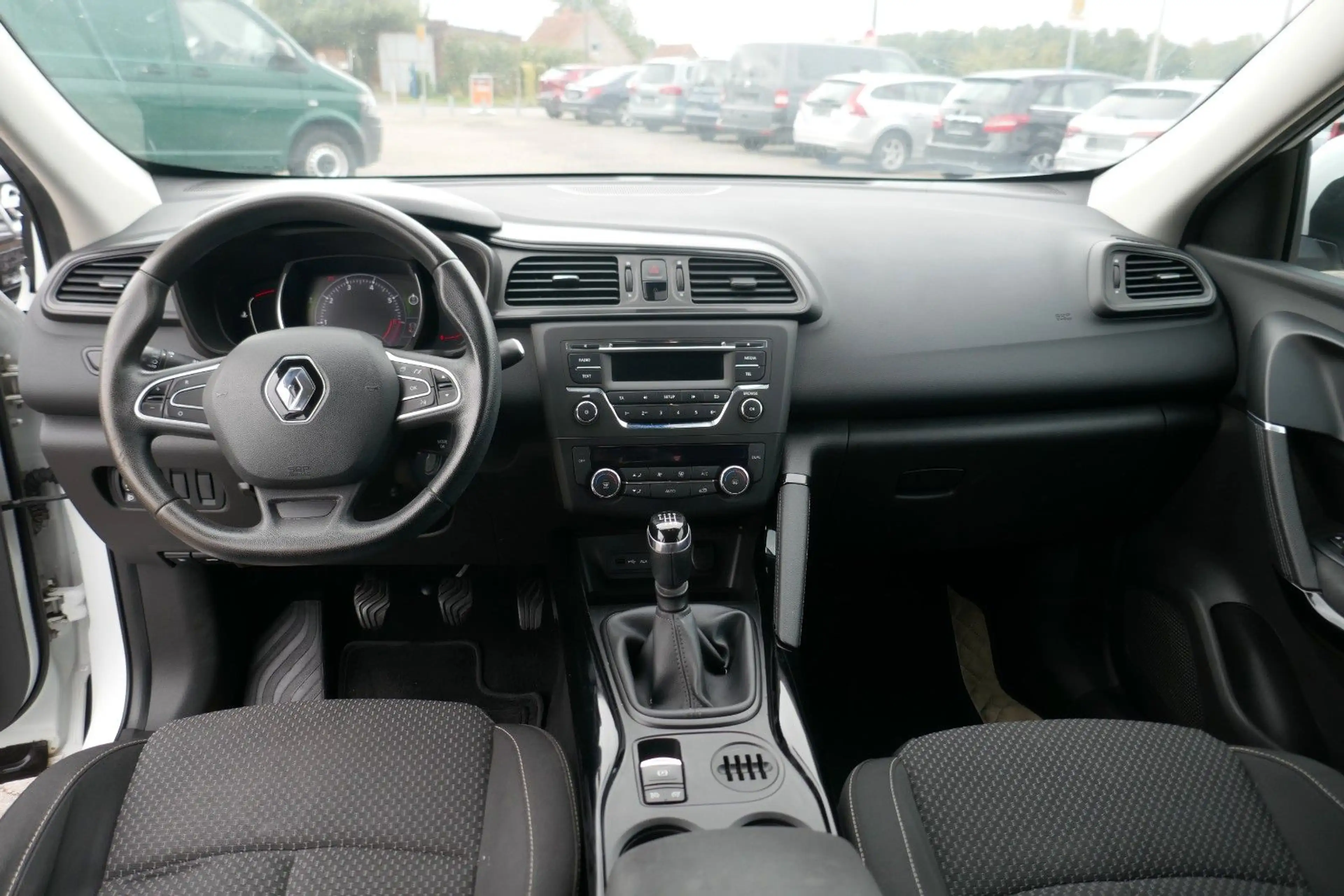 Renault Kadjar 1.2 TCE AHK KLIMA — photo 11