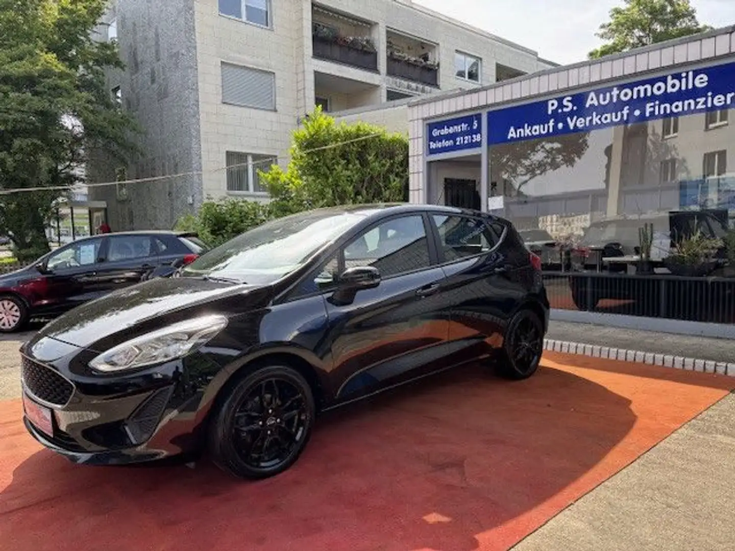 Ford Fiesta Trend*Navi*PDC*Klimaautomatik* Noir - 1