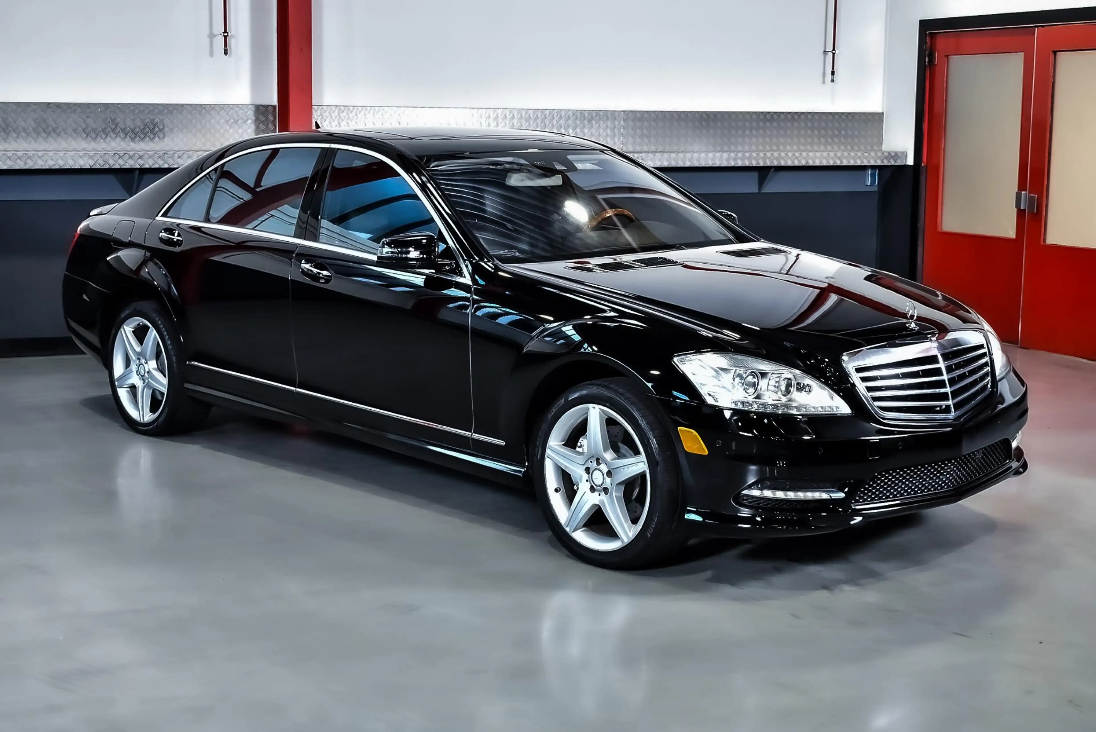 Mercedes-Benz S 550 4-Matic — photo 4