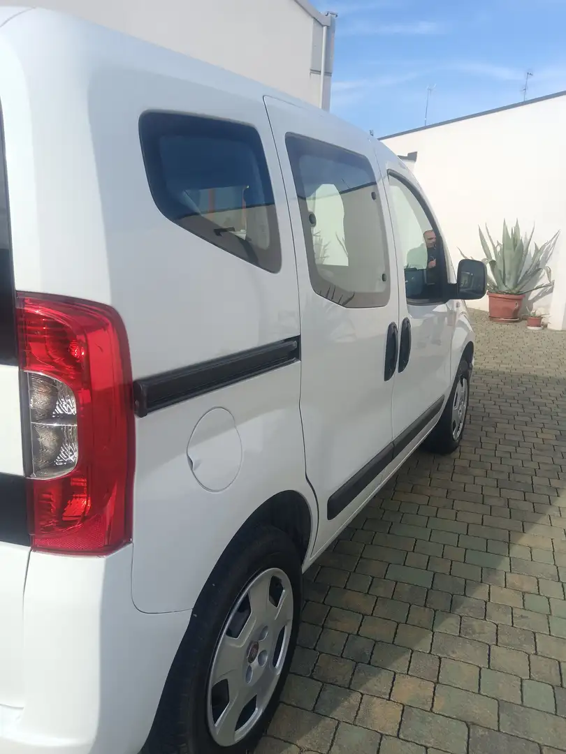 Fiat Qubo Qubo 2017 1.4 8v natural power Easy 70cv Bílá - 1
