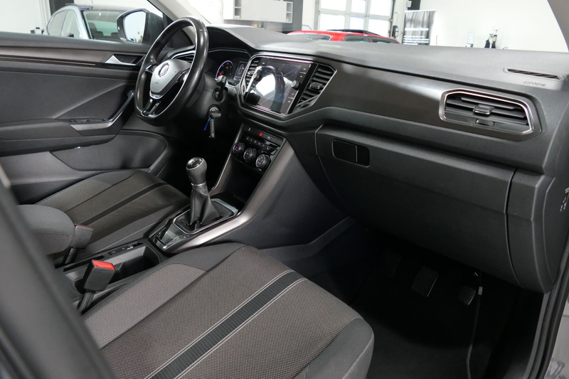 Volkswagen T-Roc TDI Style R-Line *Kamera*Sitzheizung*Navi* — photo 10