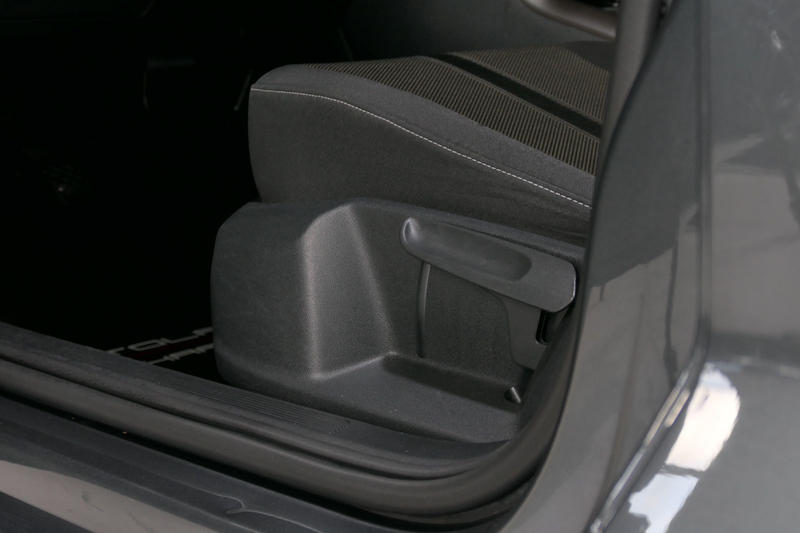 Volkswagen T-Roc TDI Style R-Line *Kamera*Sitzheizung*Navi* — photo 13