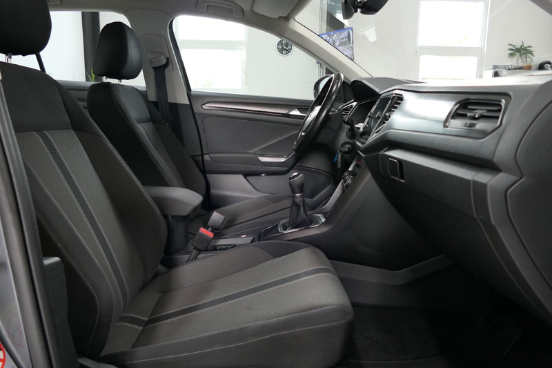 Volkswagen T-Roc TDI Style R-Line *Kamera*Sitzheizung*Navi* — photo 9