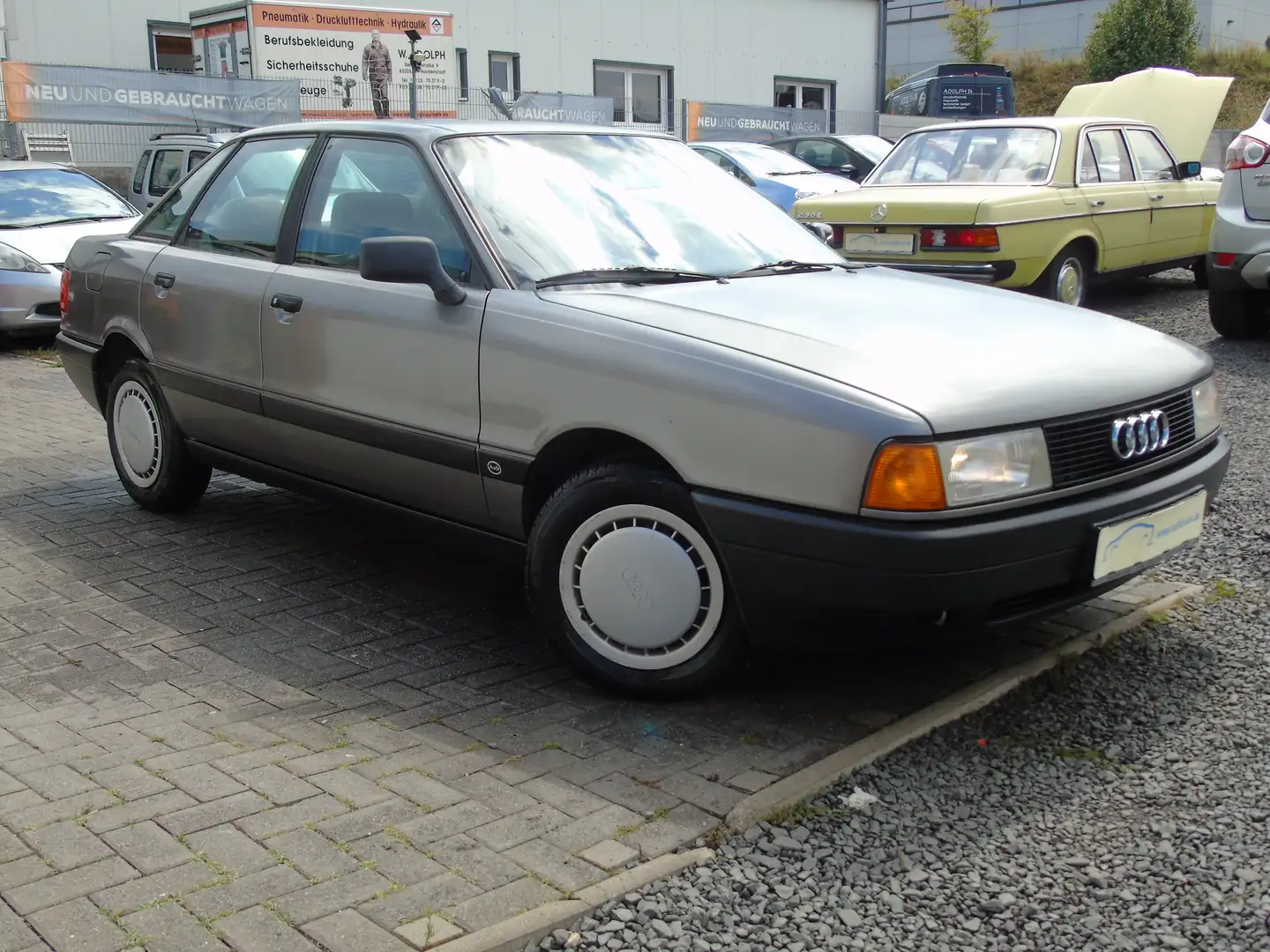 Audi 80 2HAND*38 JAHRE ALT*BATTERIE NEU*GEPFLEGT*ROSTFREI Grijs - 2