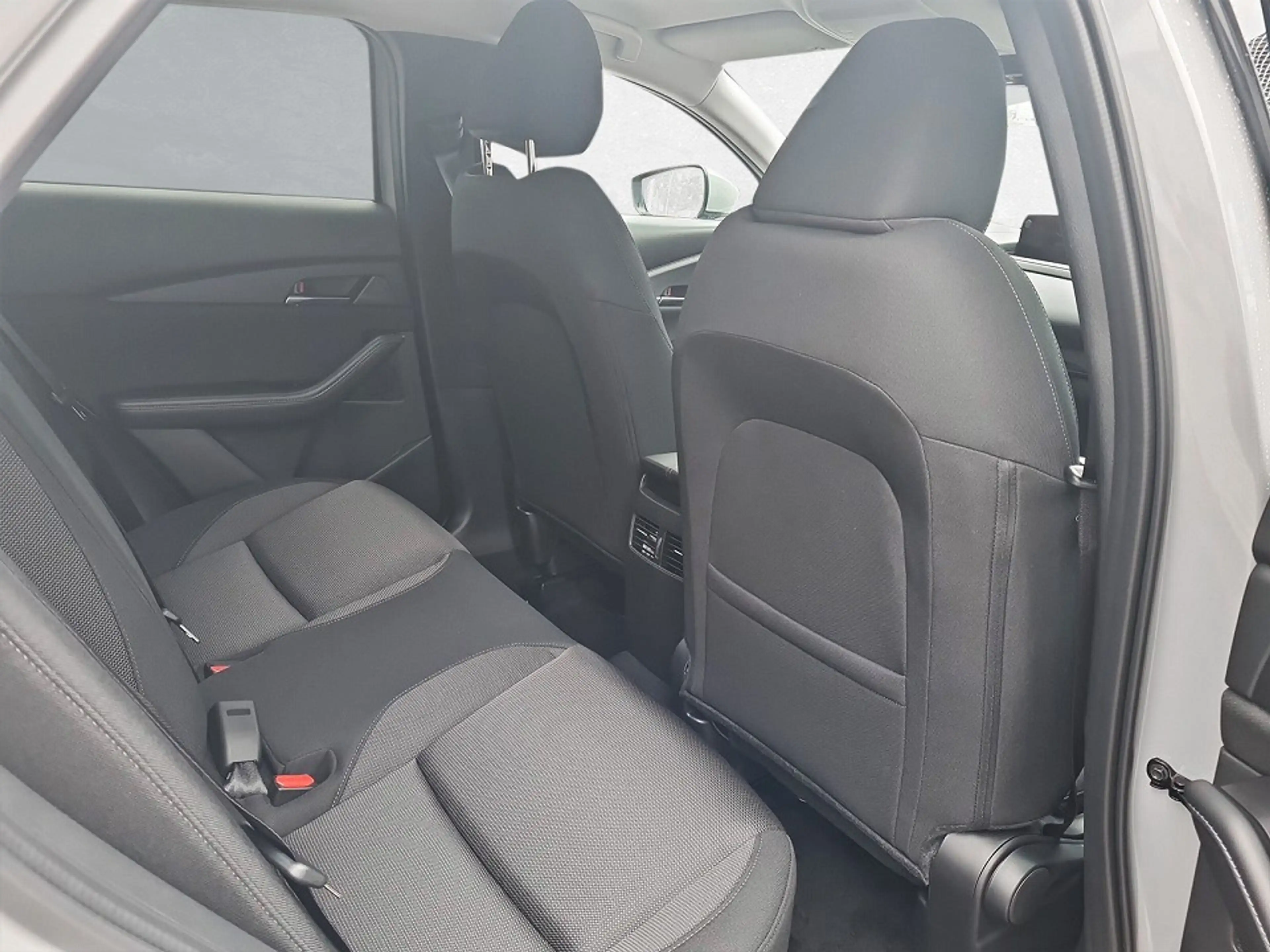 Mazda CX-30 2.5L e-SKYACTIV G 140ps 6AT Exclusive-Line — photo 4