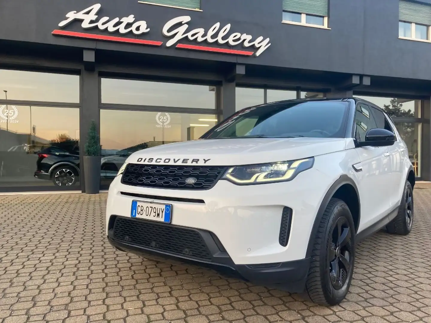 Land Rover Discovery Sport 2.0 TD4 150cv BLACK SPORT PACK 4WD-CONDIZIONI TOP Bianco - 2