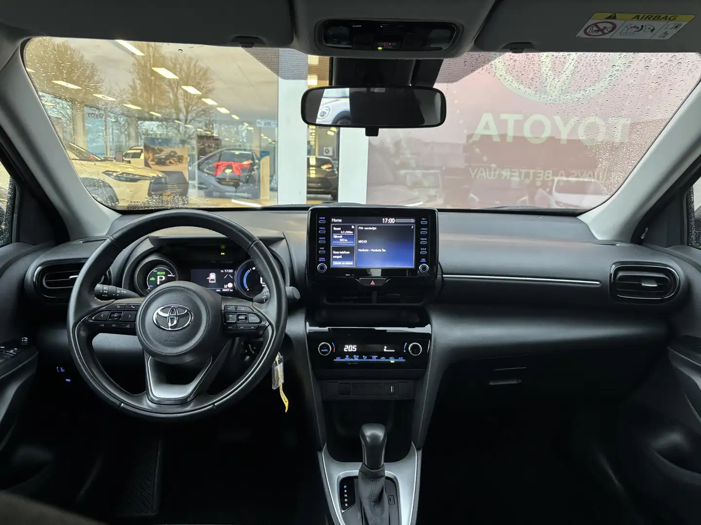 Toyota Yaris Cross 1.5 Hybrid Active | Apple Carplay/Android auto | A Grau - 2