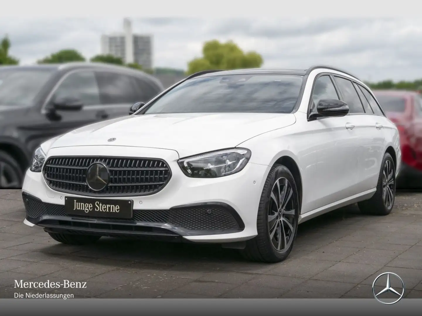 Mercedes-Benz E 300 e T AVANTG+NIGHT+PANO+LED+FAHRASS+KAMERA+9G Blanc - 2