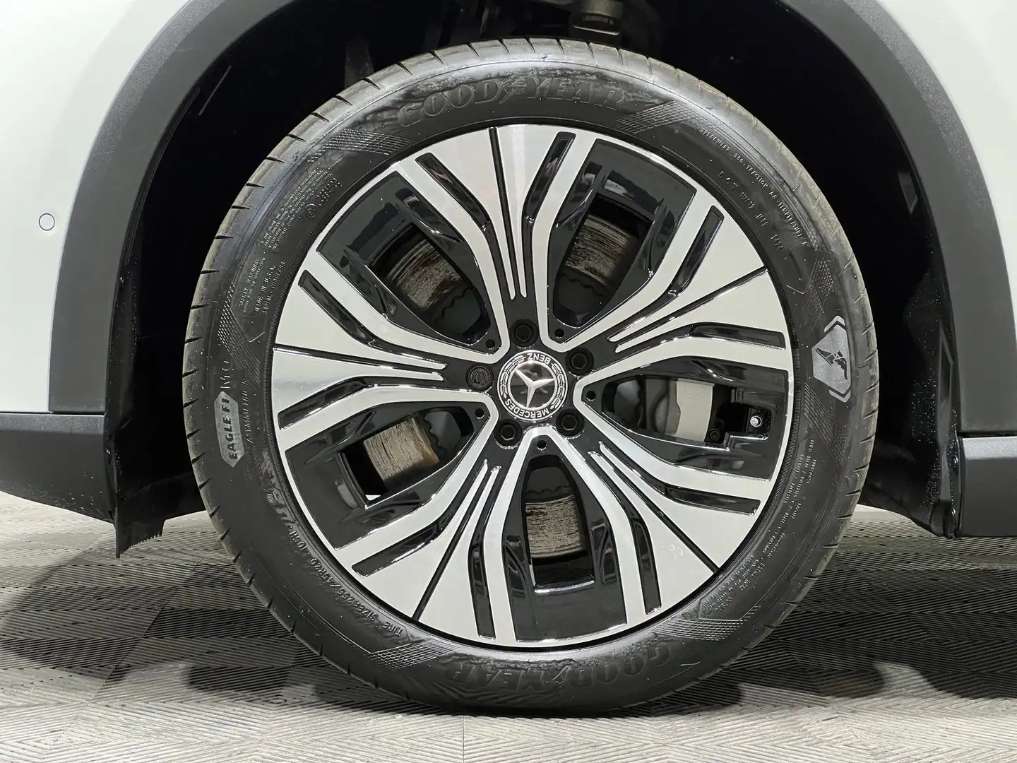 Mercedes-Benz EQE SUV EQE 350 4M Electric Art Premium AHK+4xSHZ+22KW ! Weiß - 2