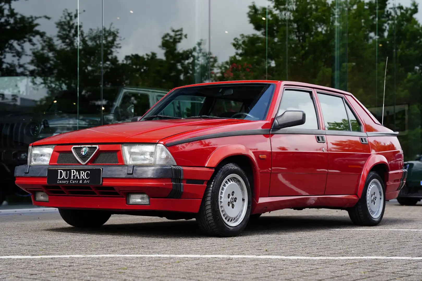 Alfa Romeo 75 1.8 Turbo America Rouge - 1