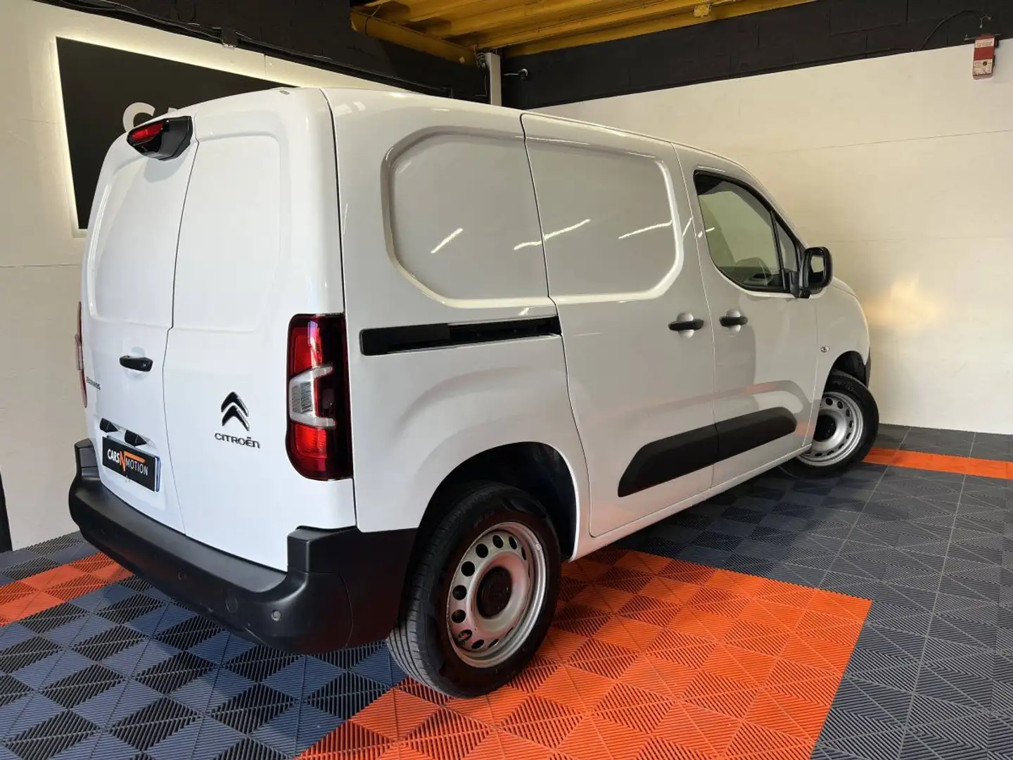 Citroen Berlingo Citroën Taille M 1.5 BlueHDI 100ch Driver - Caméra / Kit bois / Apple Car play - 2