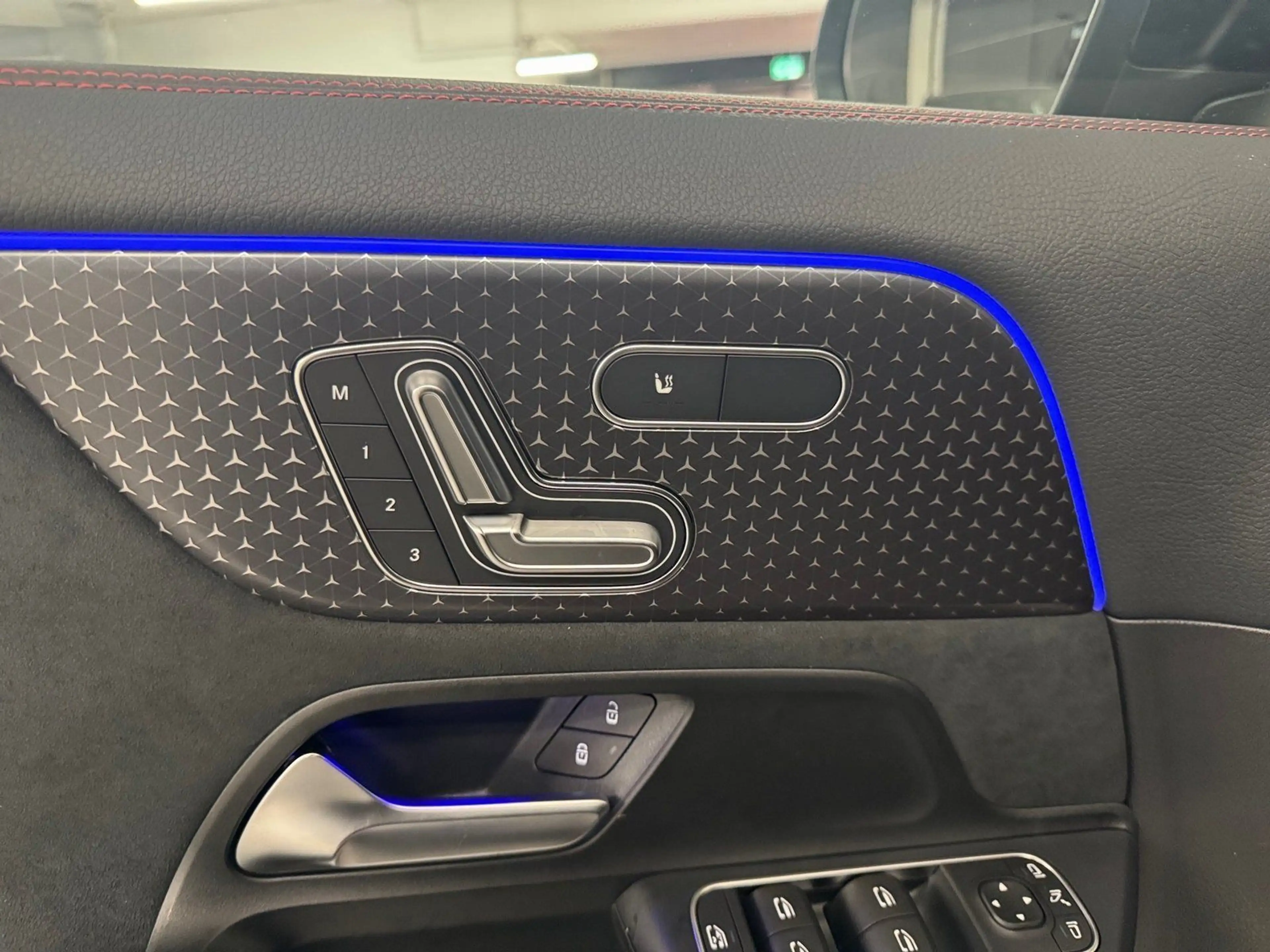 Mercedes-Benz EQA 250+ AMG*Distro*HUD*360°*20"*Burmester*Totw* — photo 13
