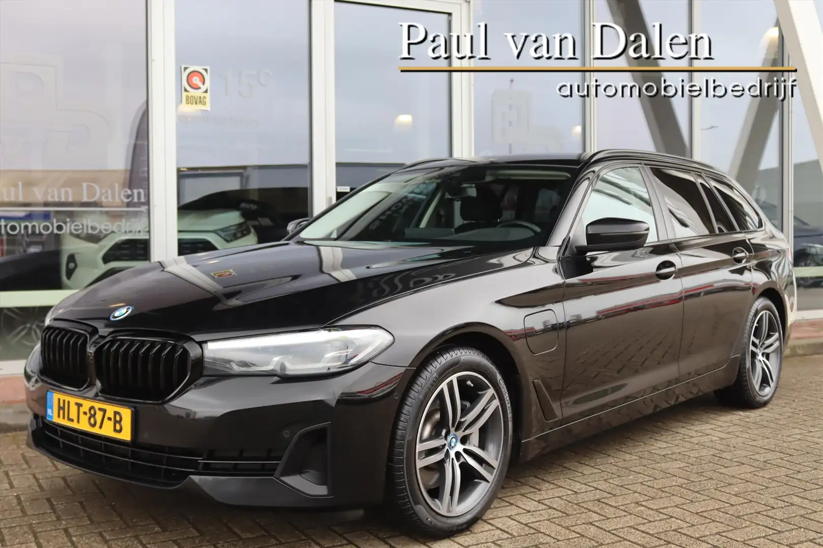 BMW 530 5-Serie Touring (g31) 530e XDRIVE 292PK AUTOMAAT B Black - 1