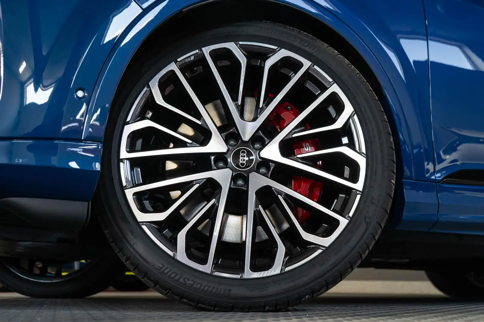 Audi SQ7 4.0 TFSI quattro PANO B&O STHZ Facelift ABT Azul - 2