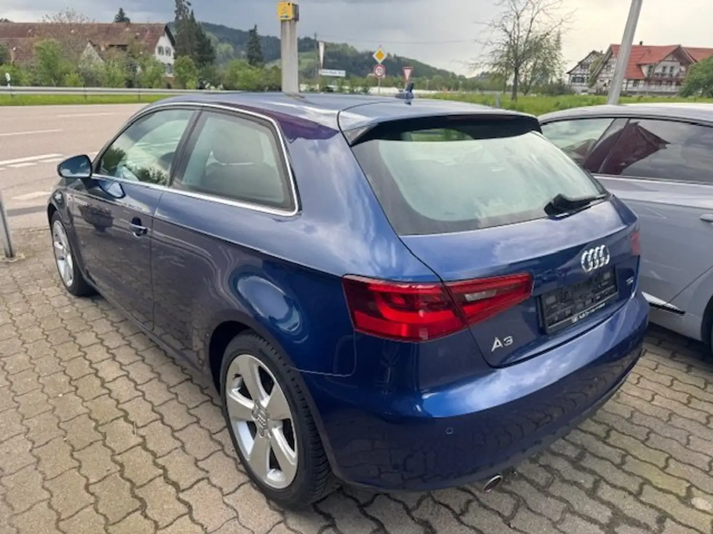 Audi A3 1.6 TDI (clean diesel) Ambition Blau - 2