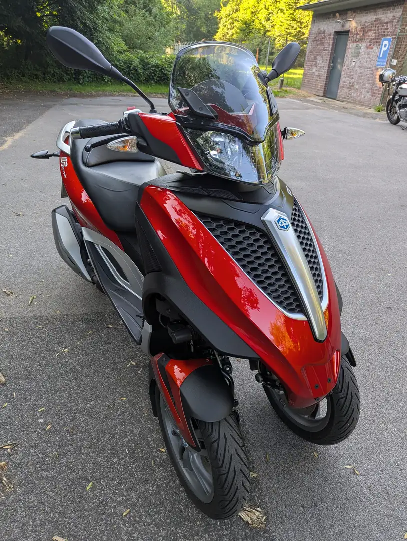 Piaggio MP3 300 Yourban 300 LT Rojo - 2