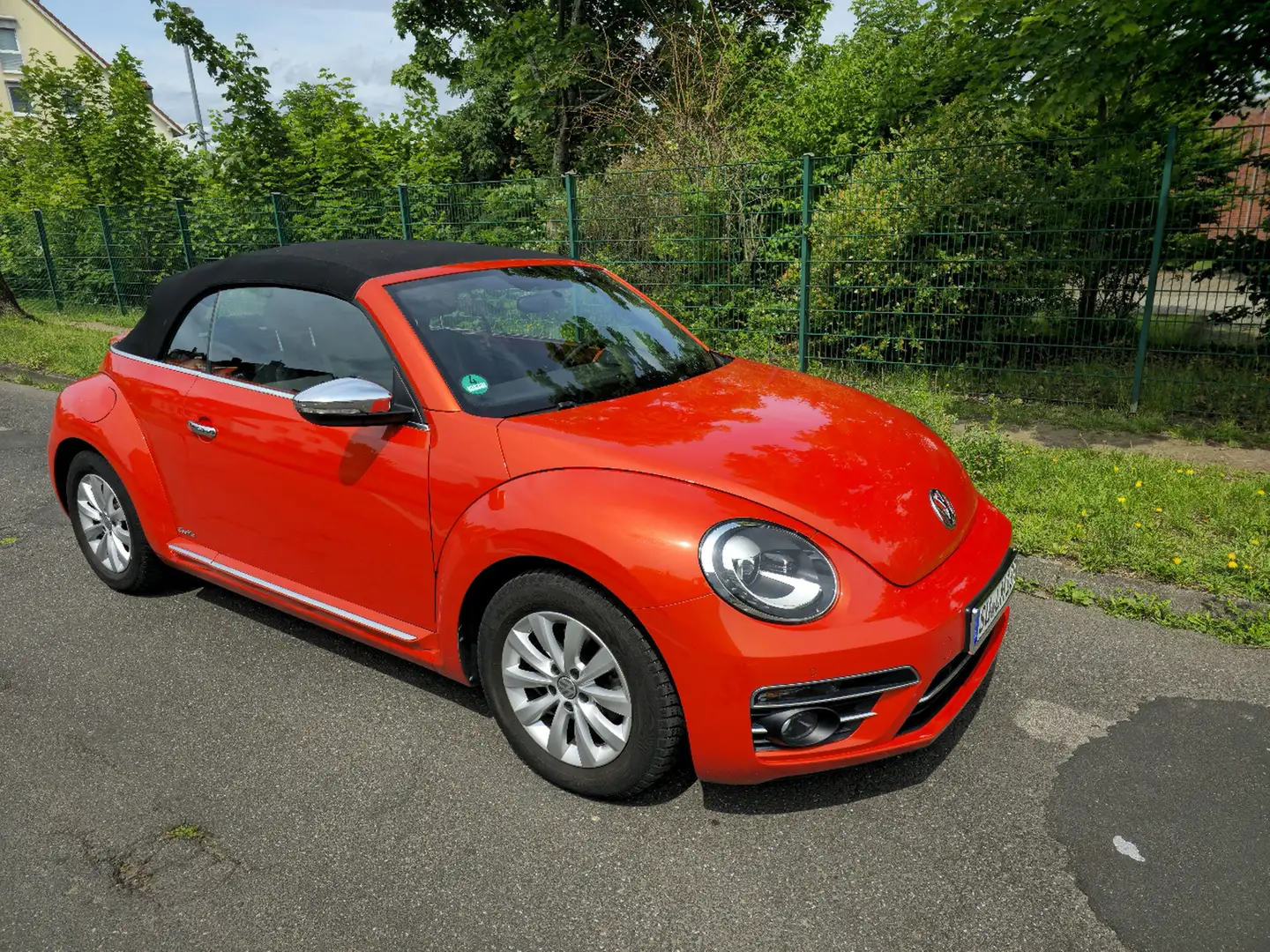 Volkswagen Beetle The Beetle Cabriolet The Cabriolet 1.2 TSI (BlueMo Naranja - 1