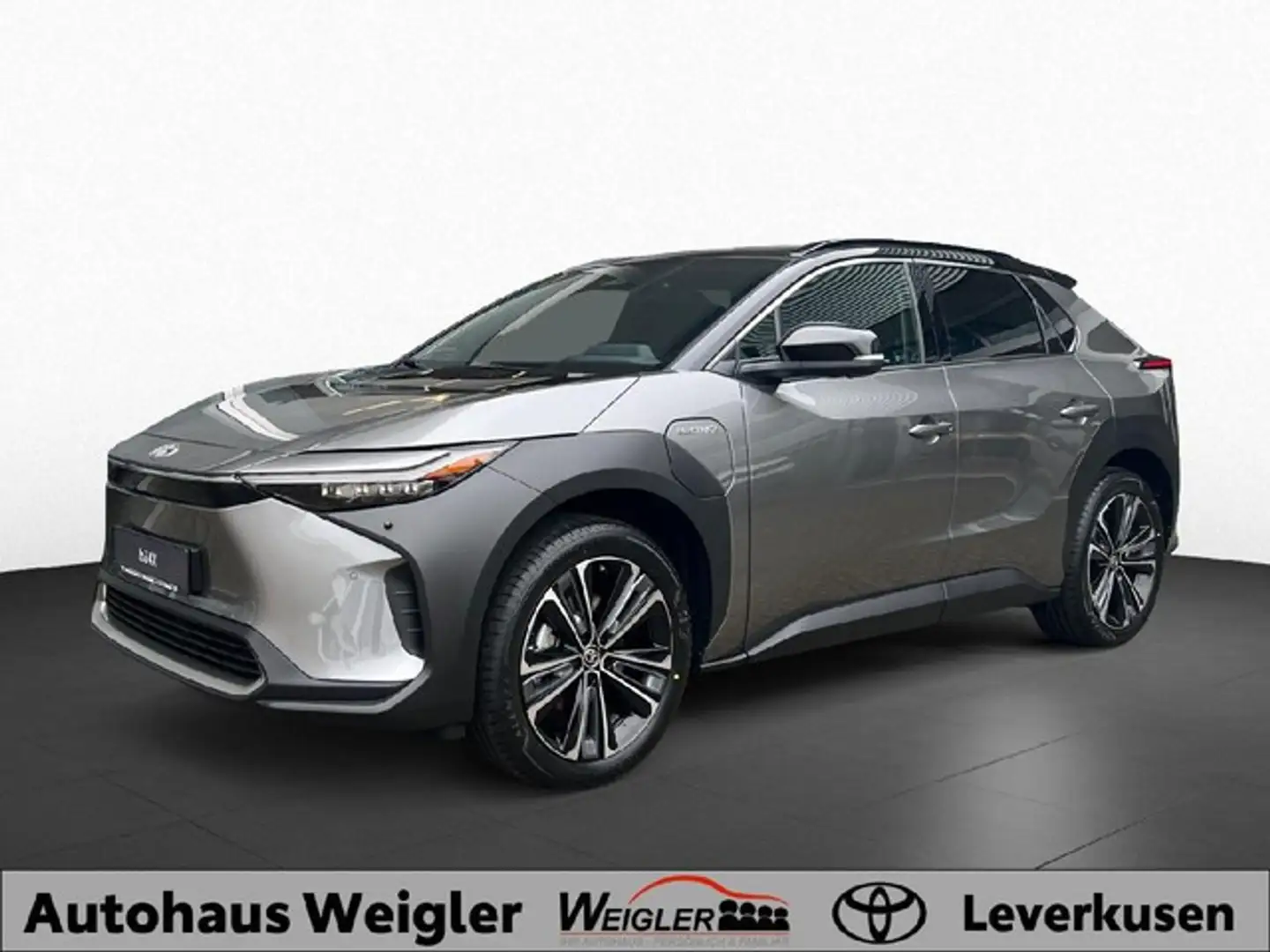 Toyota bZ4X AWD Silber - 1