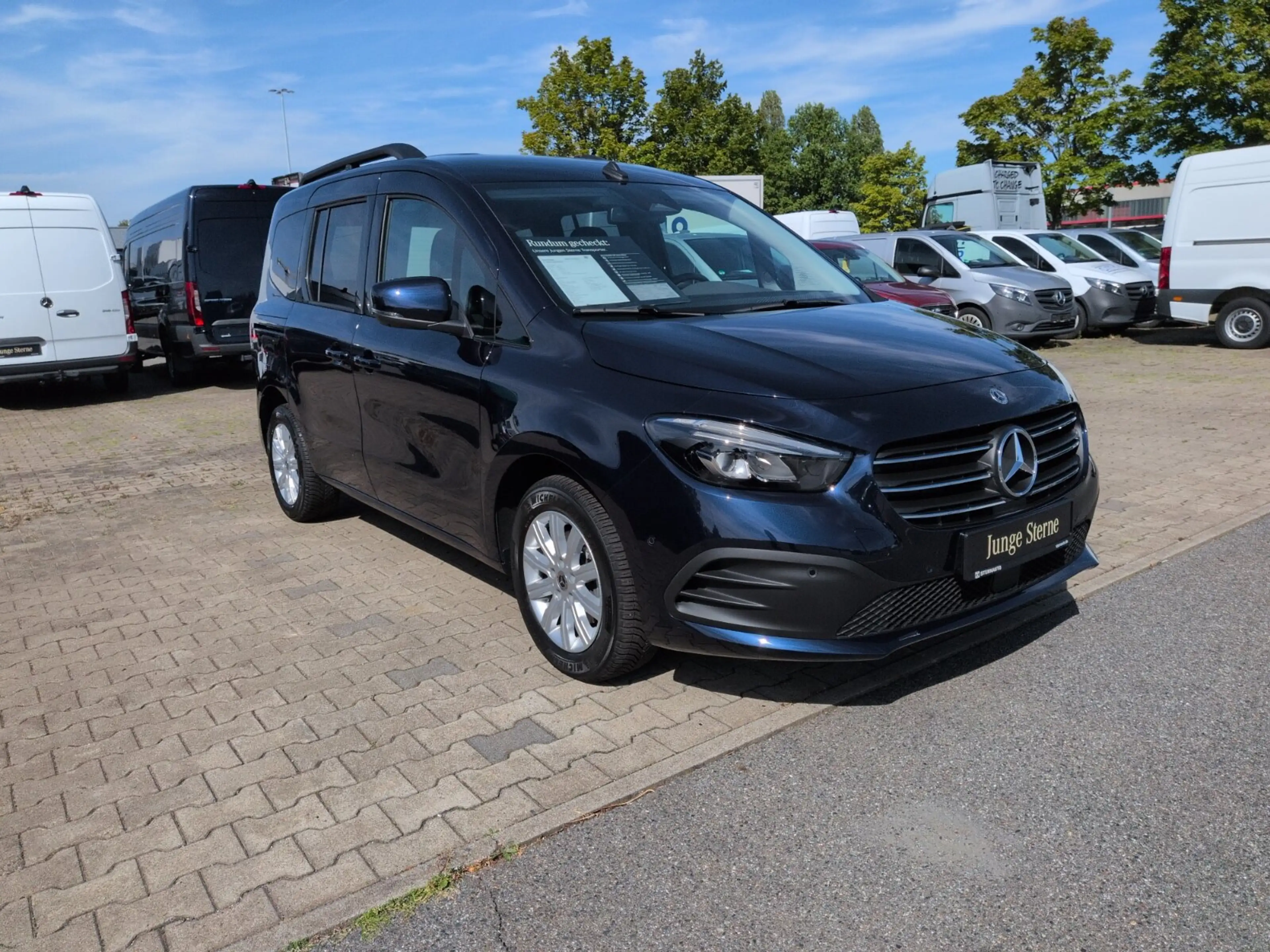 Mercedes-Benz T-Class T 180 Progressive Automatik Navi LED Kamera Autom. — photo 2