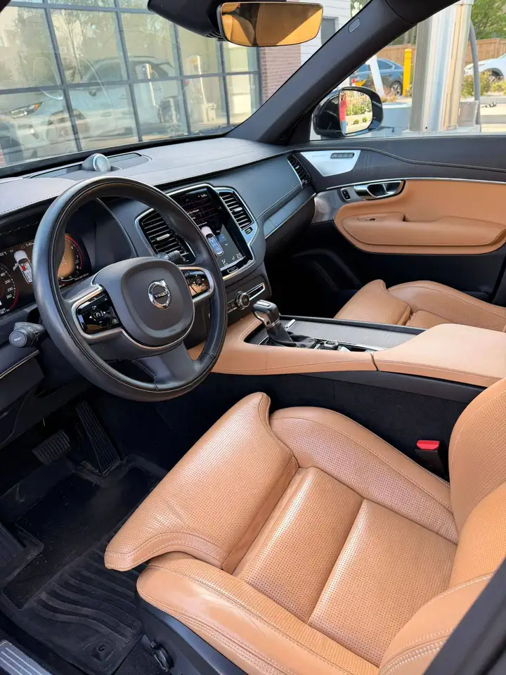 Volvo XC90 снимка Volvo XC90