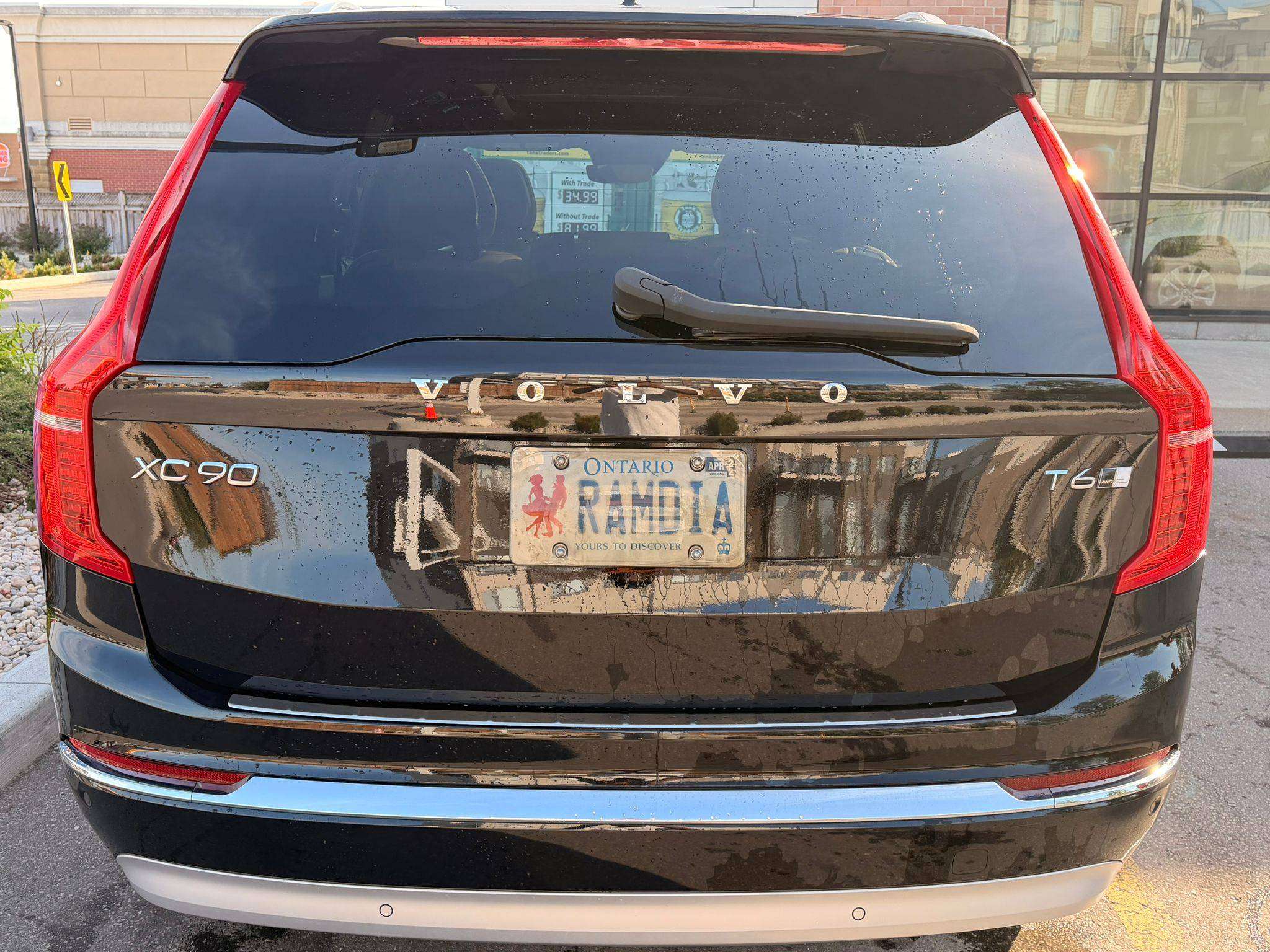 2022 Volvo XC90 Inscription alt 4