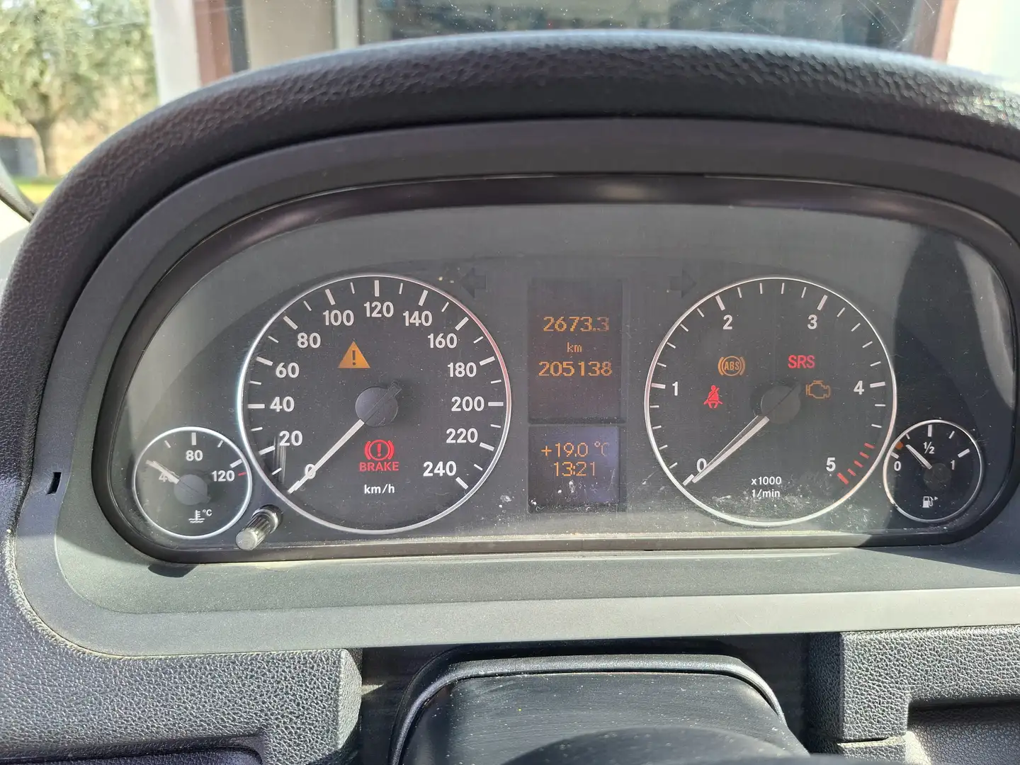 Mercedes-Benz 180 Avantgarde Noir - 2