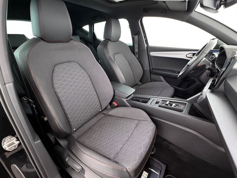 SEAT Leon 1.5 eTSI FR Aut LED SKY RADAR NAVI SITZHZG — photo 15