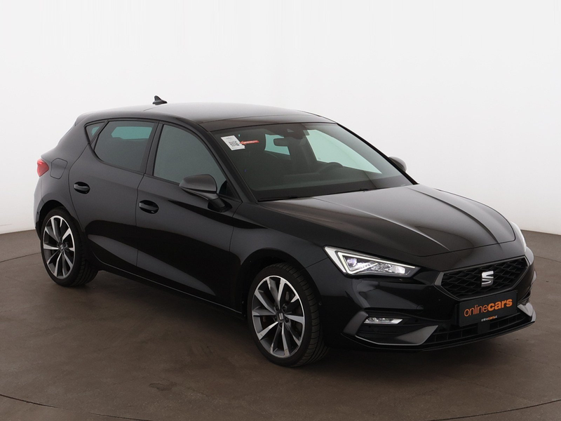 SEAT Leon 1.5 eTSI FR Aut LED SKY RADAR NAVI SITZHZG — photo 4