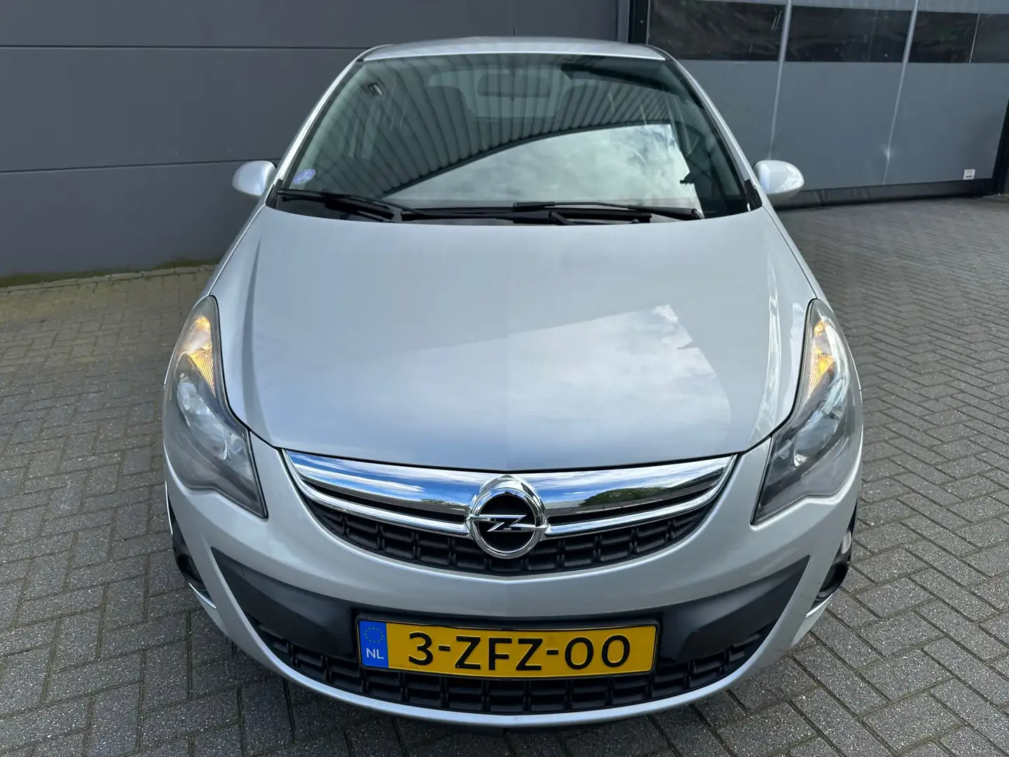 Opel Corsa 1.2-16V COSOMO*2 EIGNAAR*APK*NAP*AIRCO*CRUISE*ELKT Grijs - 2