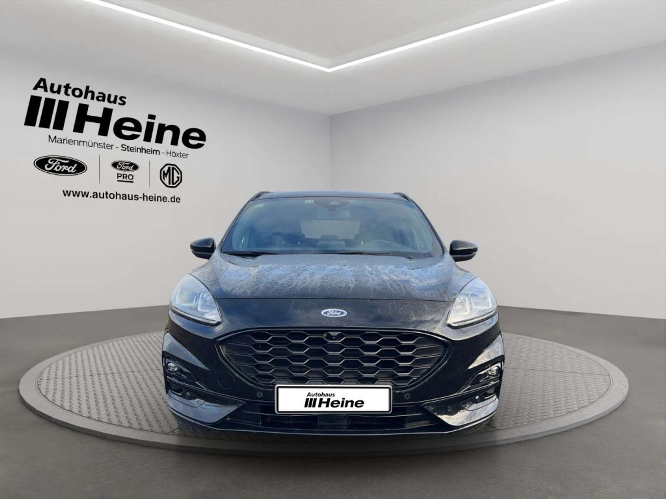 Fahrzeugabbildung Ford Kuga 2.5 Duratec PHEV ST-LINE - mit KI generiert/bearbeitet