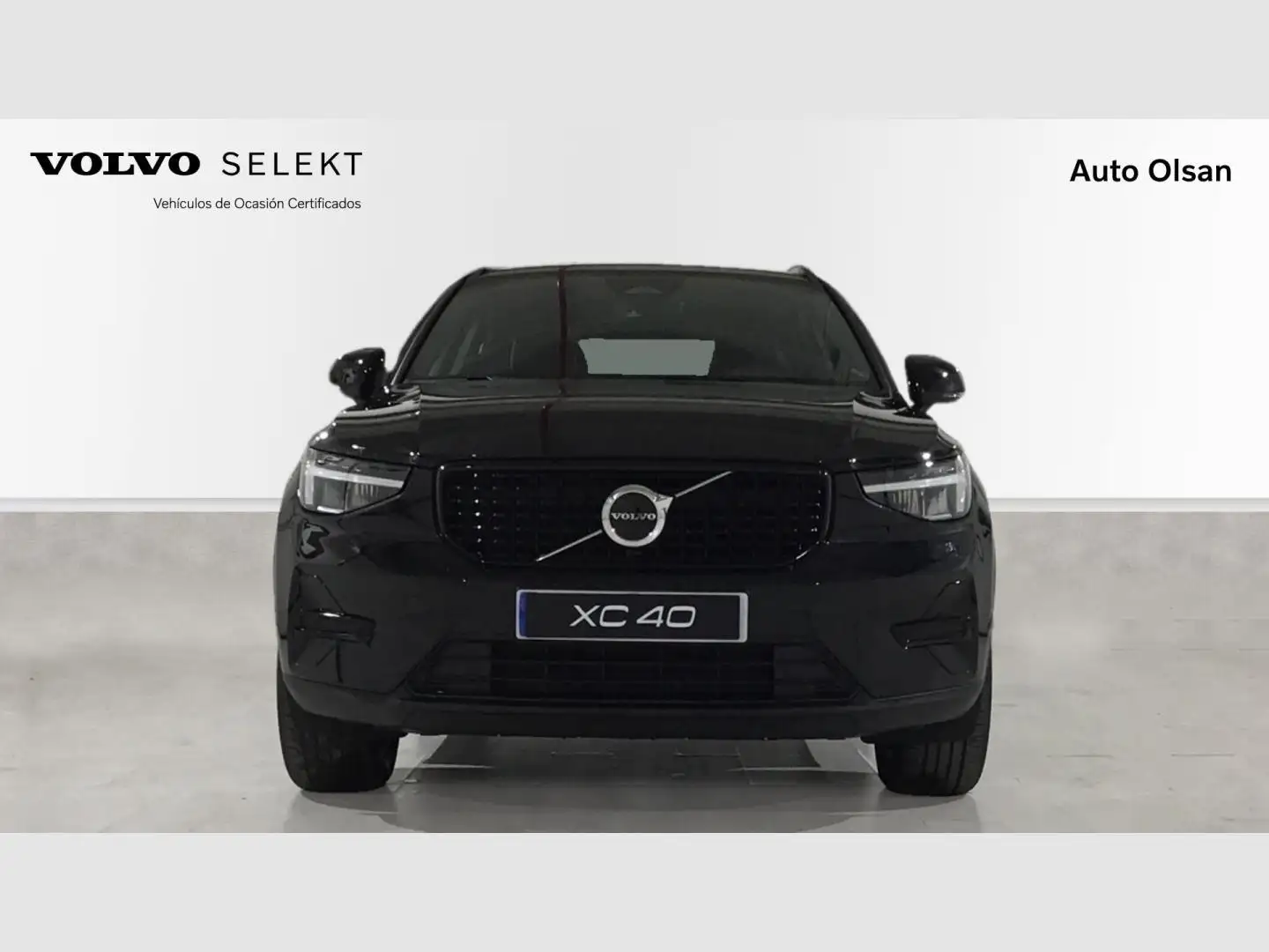 Volvo XC40 2.0 B3 G Core Auto Černá - 2