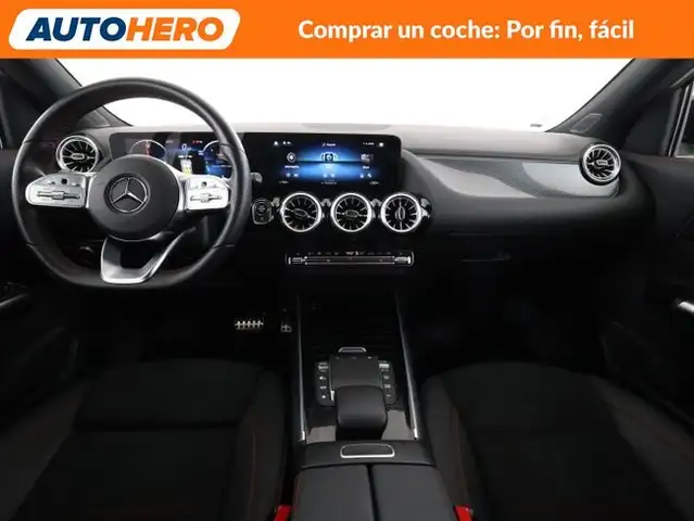 Mercedes-Benz GLA view 13