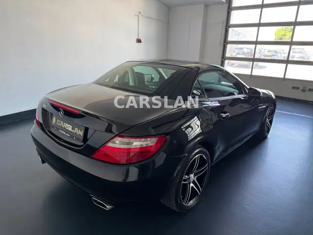 Mercedes-Benz SLK view 11
